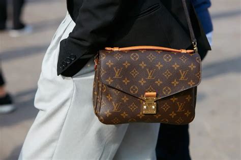 sac louis vuitton grain de sel|louis vuitton crossbody purses.